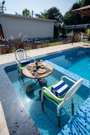 neer tarang lake view retreat