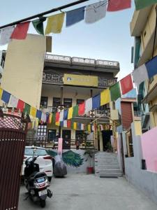 dostel homestay