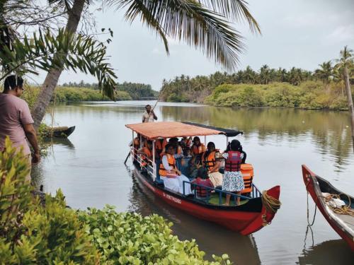 kadingis homestay and eco tourism