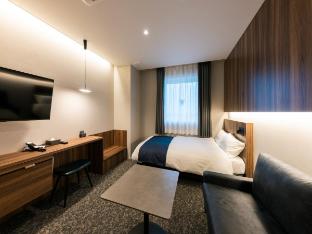 the still hotel