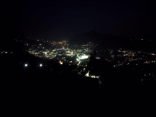 Kumaon Lake's Home Stay,,5 star