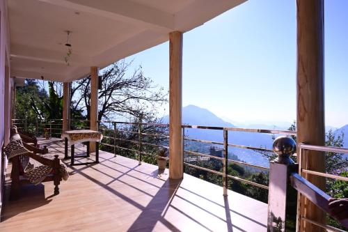 Kumaon Lake's Home Stay,,5 star