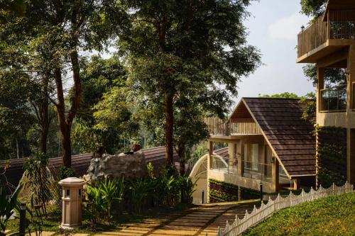 golf valley luxury resort wayanad