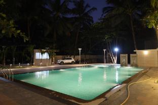 hotel baywatch gorai