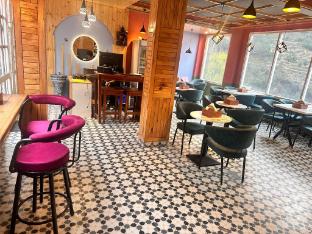 Getaway Stays Jibhi,,3 star