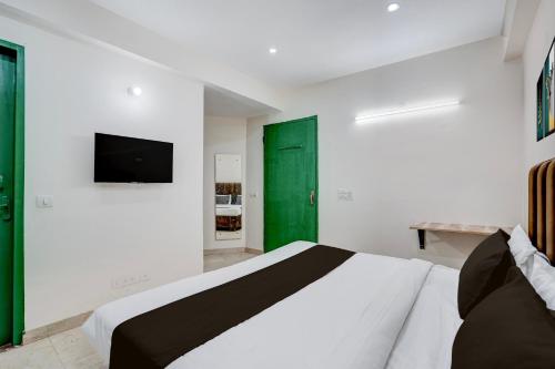 townhouse dlf phase 4 mg road cyber hub