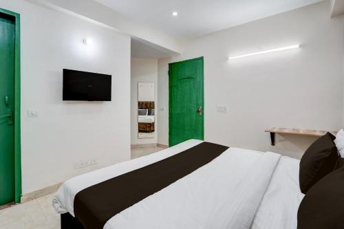 townhouse dlf phase 4 mg road cyber hub