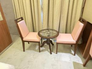 hotel imperial suites airoli