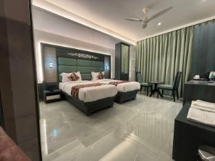 hotel imperial suites airoli
