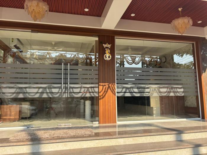 hotel imperial suites airoli