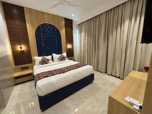 hotel imperial suites airoli