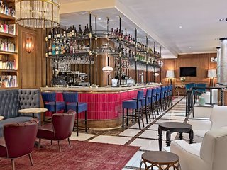 h10 villa de la reina boutique hotel