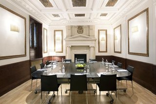 h10 villa de la reina boutique hotel