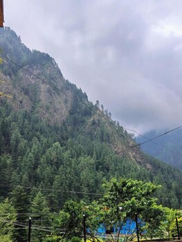 brothers in mountains