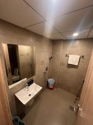 richas home near india expo mart