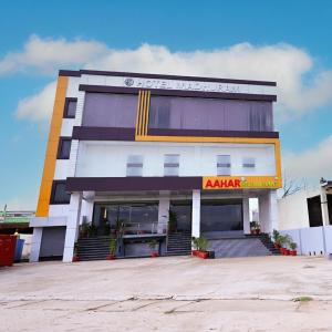 madhuram hotel