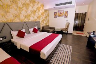 madhuram hotel