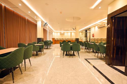 madhuram hotel