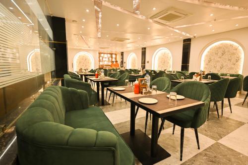 madhuram hotel