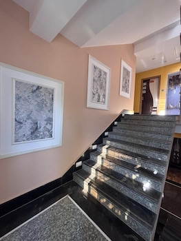 hotel mukti residency