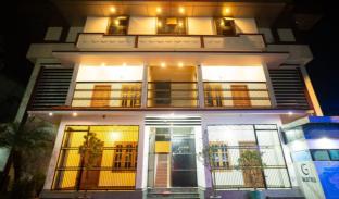 Galaxy Villa By Let's Inn,,3 star