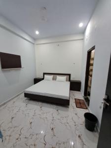 brij nandan place