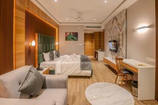 Hotel Grand Shilpi International,,3 star