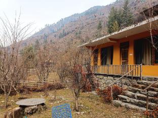 Himalayan The Walnut House ,,5 star