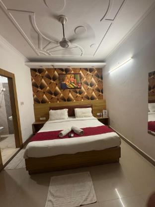Hotel Earth By Aashiyana,,5 star