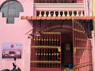 le yash home stay