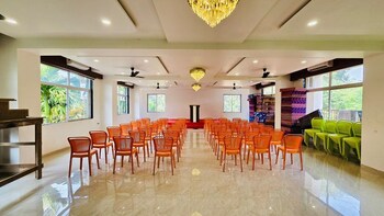 Panchratna Executive Resort,,3 star