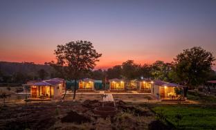 growpure luxury farm and nature resort