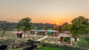 growpure luxury farm and nature resort