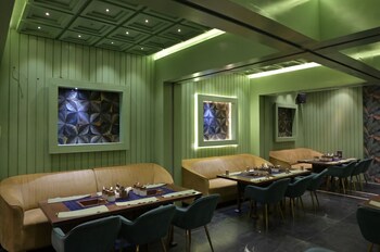 De Luxor,,3 star