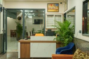 hotel divines residency
