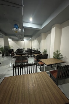 hotel divines residency