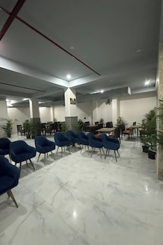 hotel divines residency