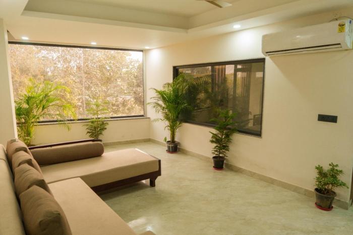 hotel divines residency