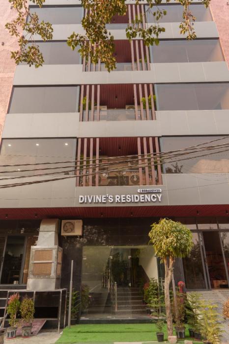 hotel divines residency