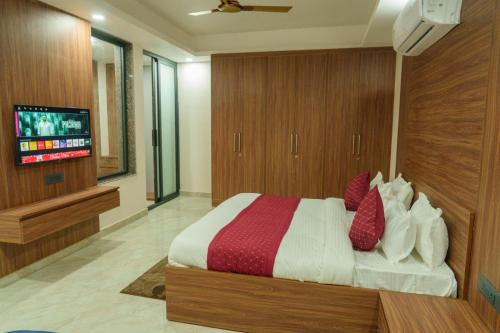 hotel divines residency