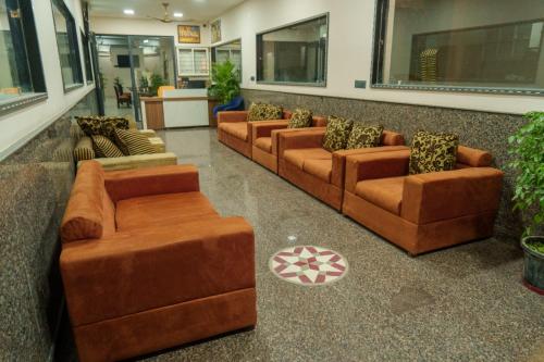 hotel divines residency