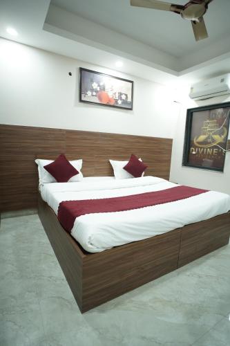 hotel divines residency