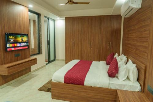 hotel divines residency