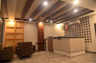 aarush hotel and resort