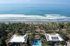 Hotel Cocomar Beachfront Hotel,Manuel Antonio>>Bahia Ballena,4 star
