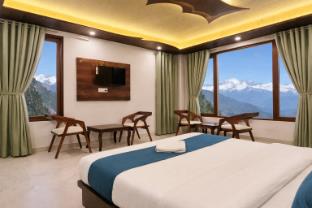 Cloudborn Rooftop Lounge And Stay,,5 star