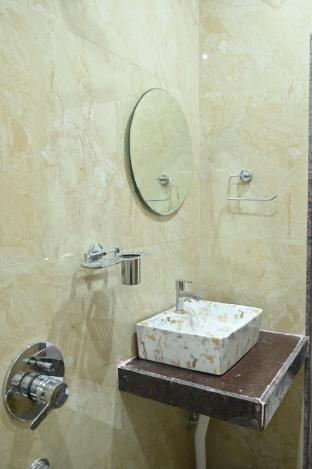 hotel city center executive magarpatta