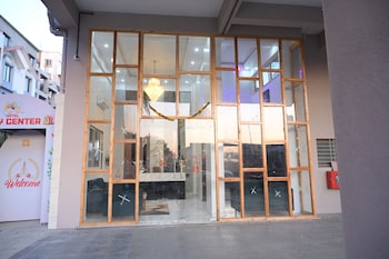 hotel city center executive magarpatta