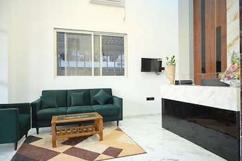 hotel city center executive magarpatta