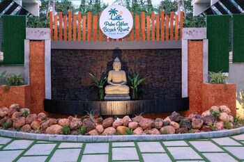 palm wave beach resort